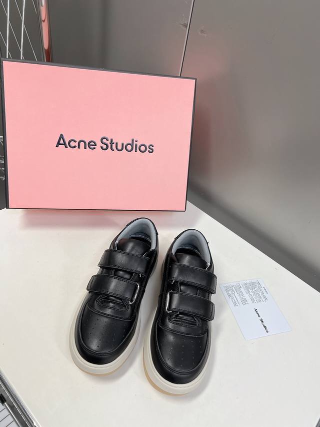 Acne Studios 休闲笑脸小白鞋渠道牛货、这款小白鞋也算是极简主义鞋子中的姣姣者了 魔术贴款lisa 杨幂 同款小白鞋 4Cm厚底提高身体比例、代工全部